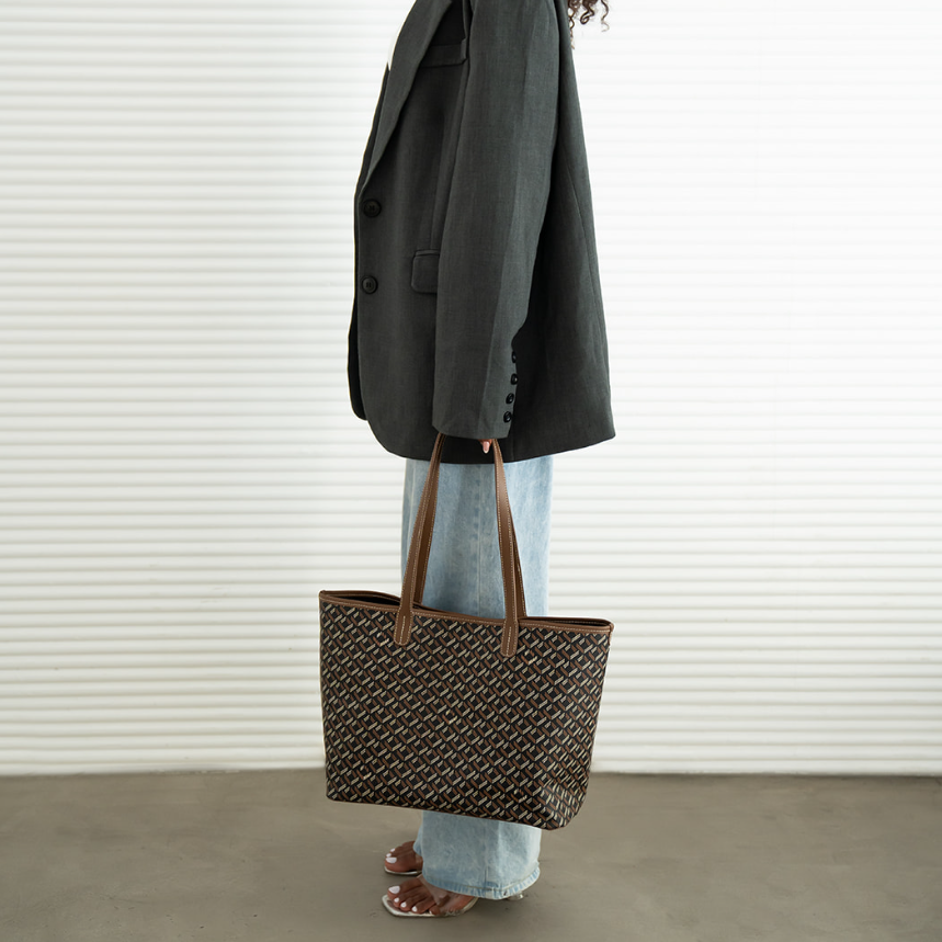 #color_black/tan