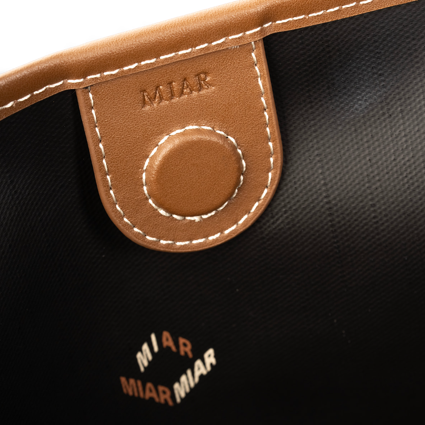 #color_black/tan