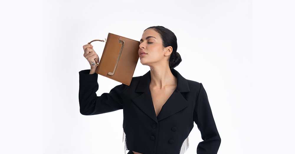 Discover the Best Handcrafted Leather Goods: Premium Wallets, Bags, and Accessories from MIAR