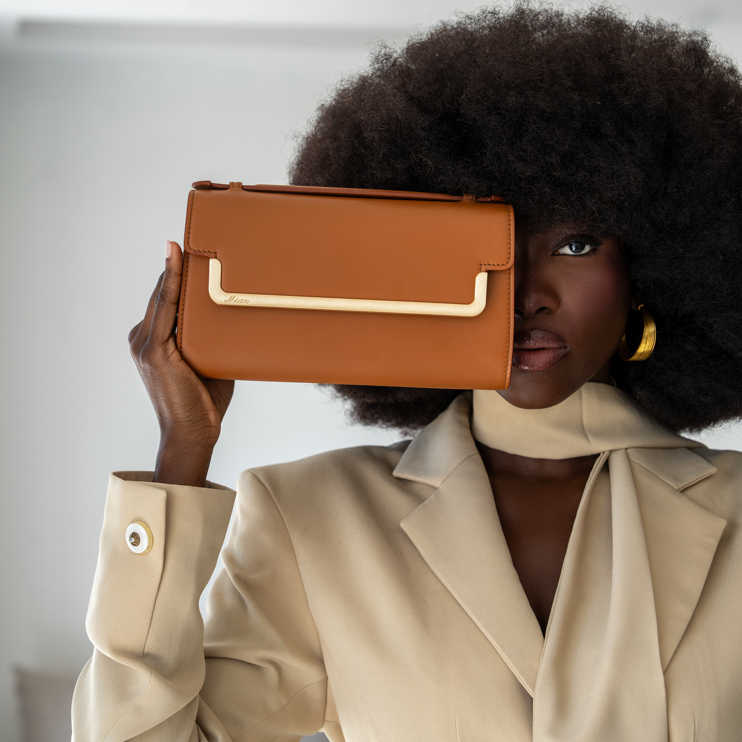 MISS MIAR CLUTCH BROWN