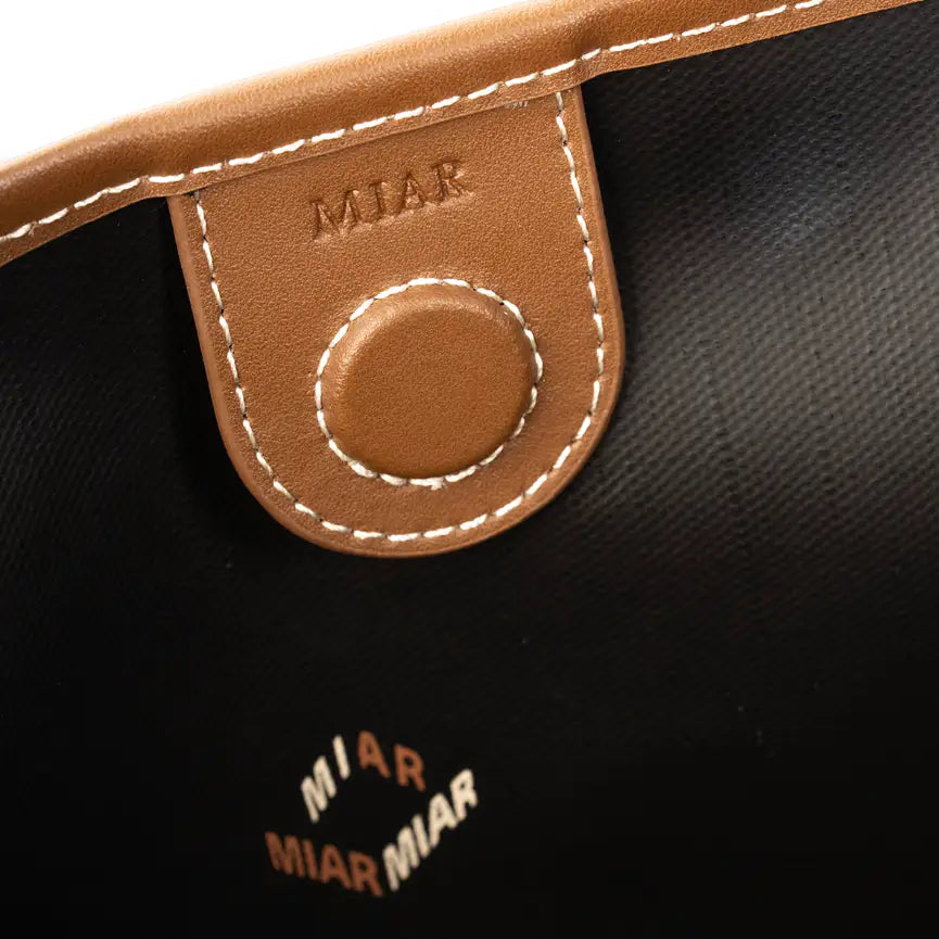 #color_black/tan